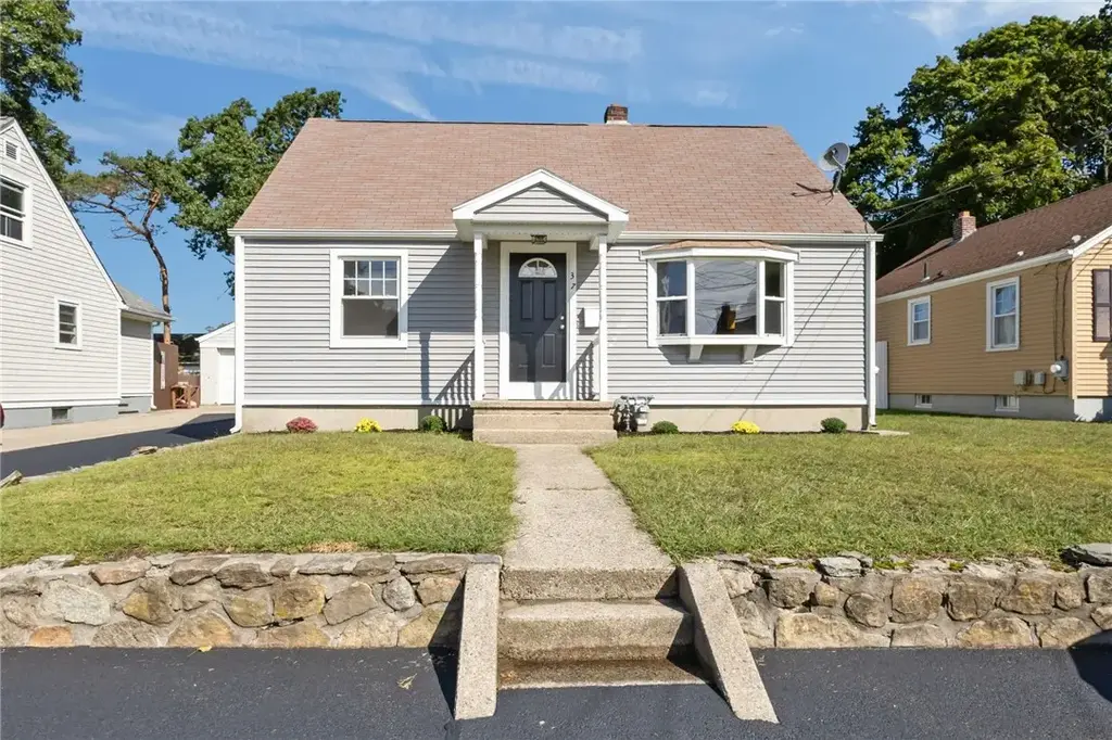 37 Vera St, Warwick