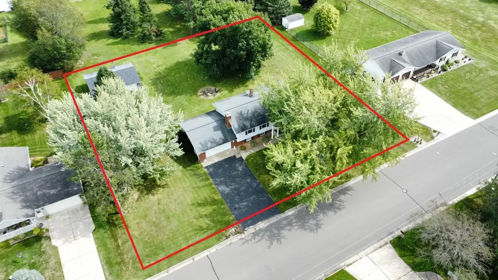811 Sunset Dr, Antigo
