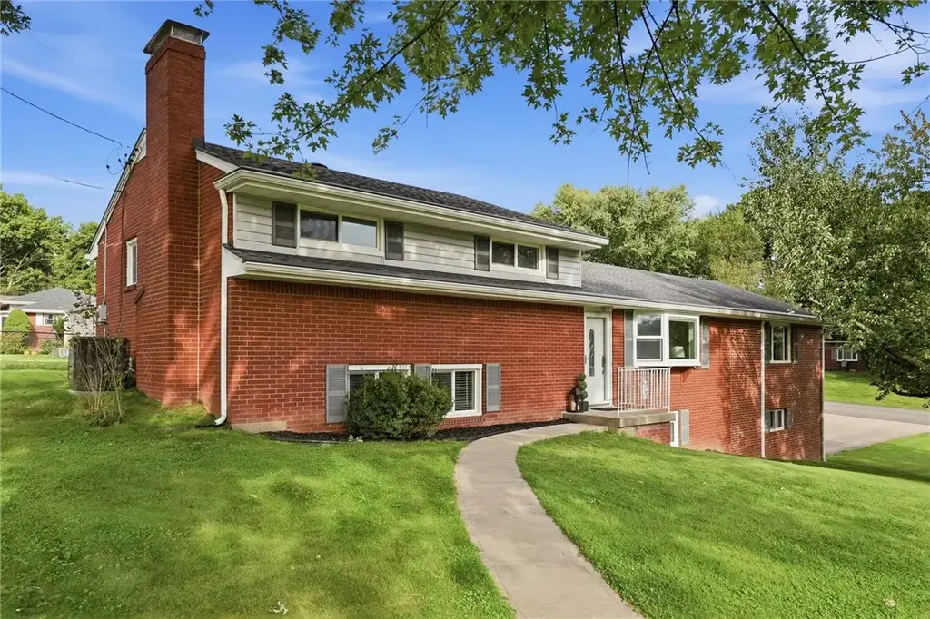 311 Mckinney Drive, Moon/Crescent