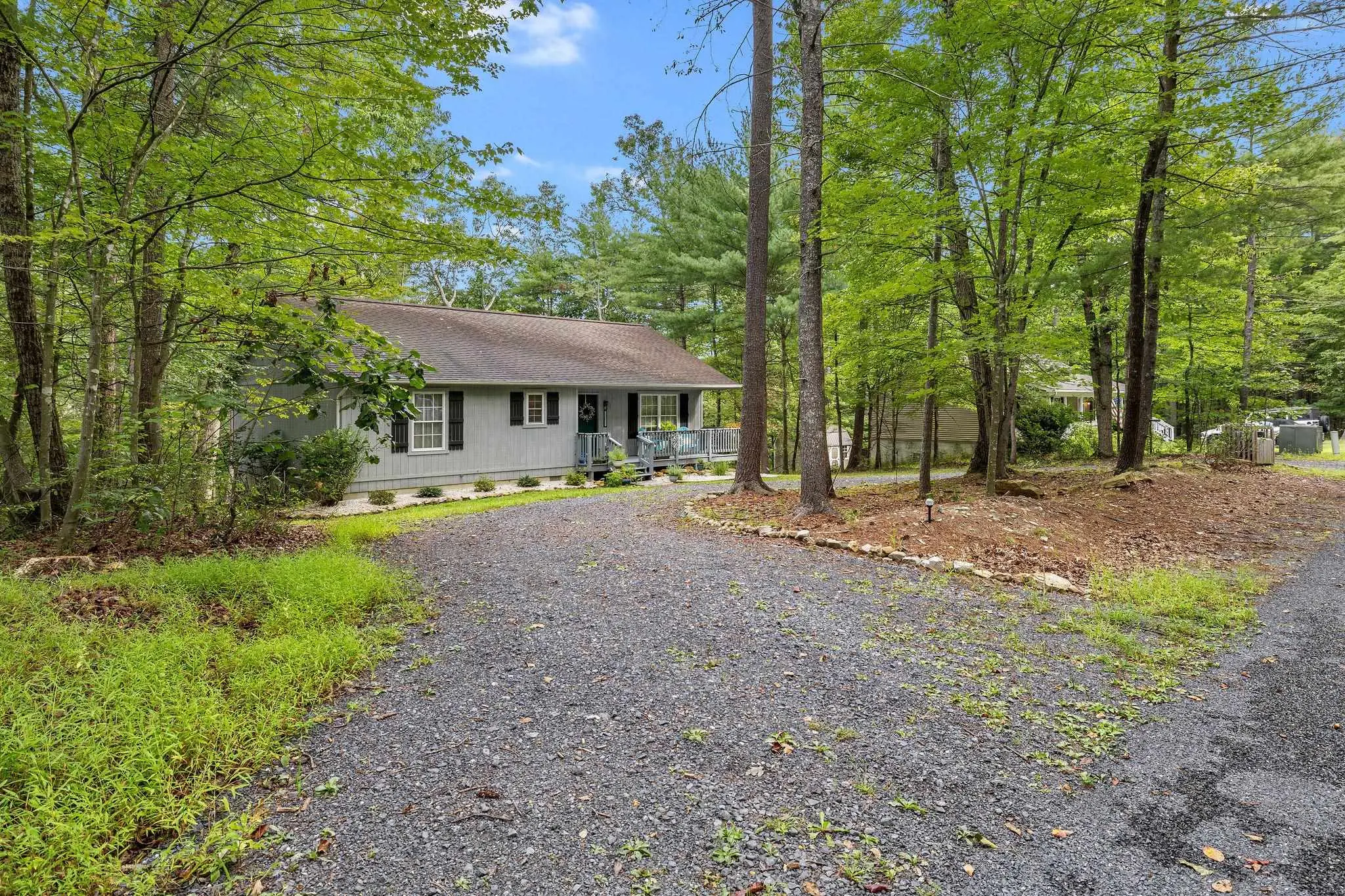 567 Basswood Ln, Mt Jackson