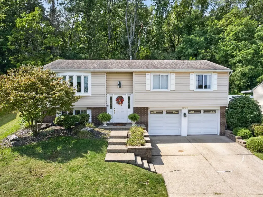 1224 Armstrong Drive , South Park