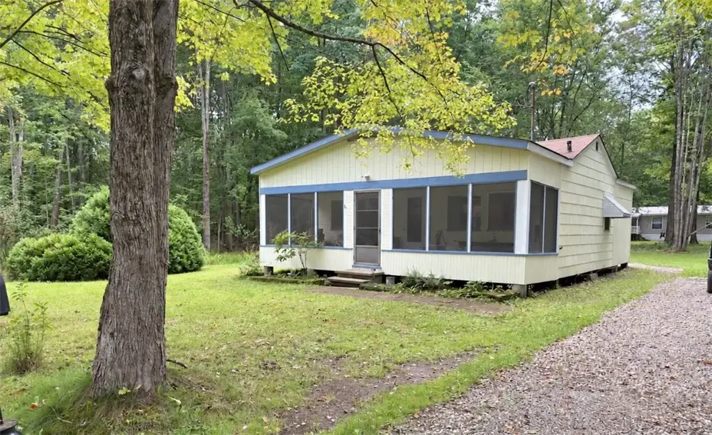 1983 Erin Avenue , Linesville Boro