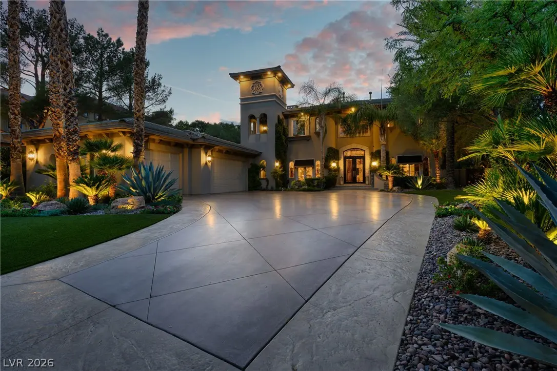 9512 Tournament Canyon Drive, Las Vegas