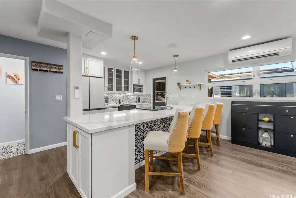 (unit #2001) 610 Koko Isle Circle, Honolulu