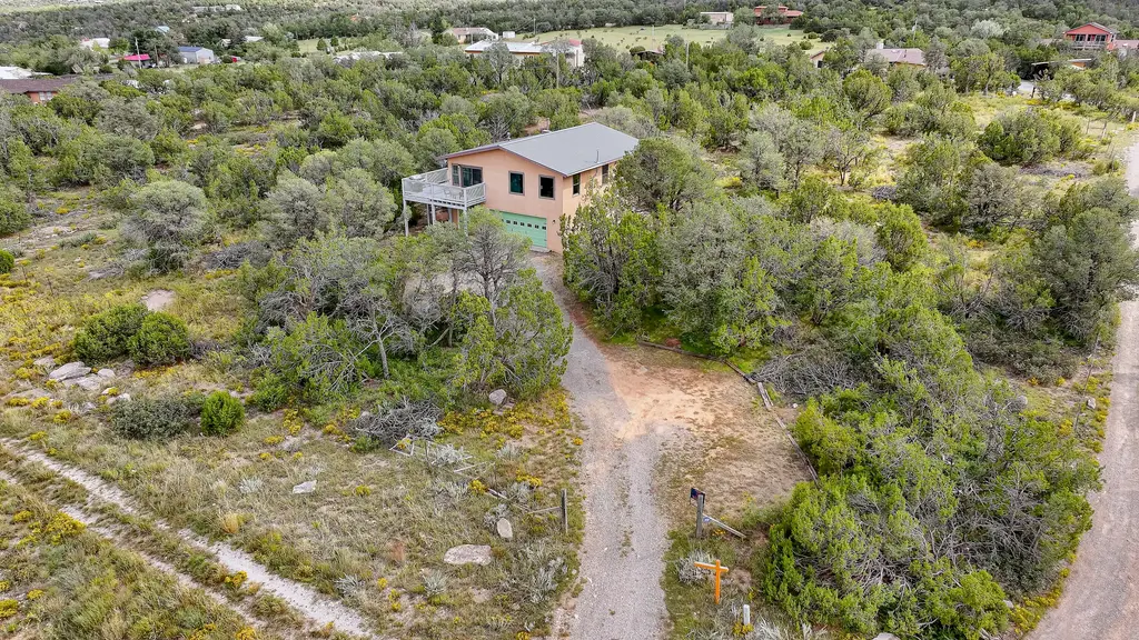 2 Tierra Linda, Edgewood
