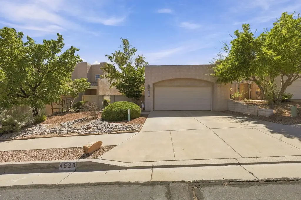 4520 Miramar Drive Nw, Albuquerque