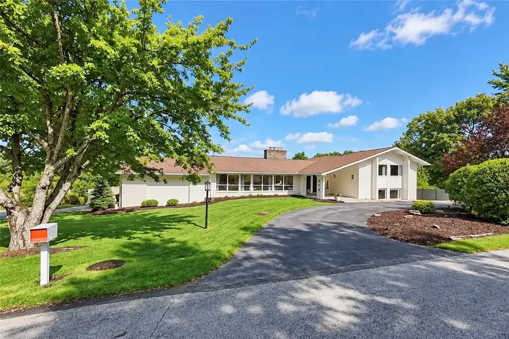 110 Beech, Ligonier