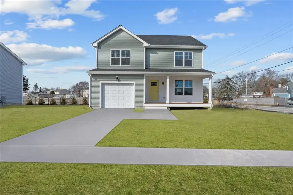 49 Child Ln, Warwick