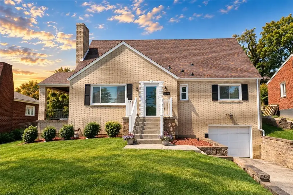 1504 Greentree Road , Scott