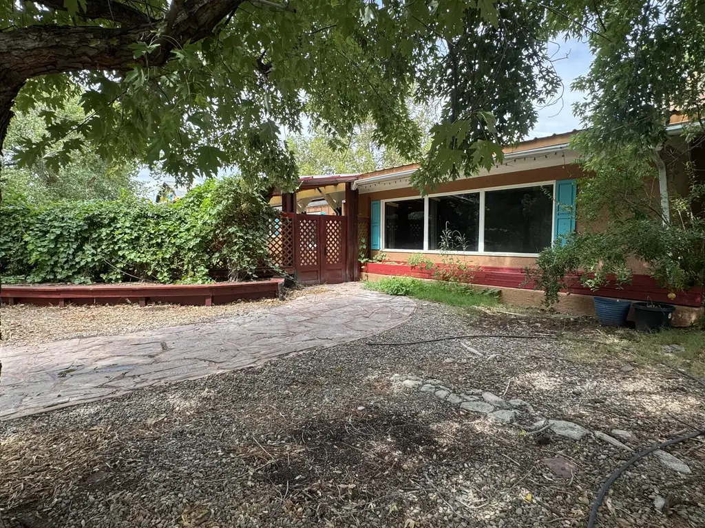 961 Alameda Boulevard Nw, Albuquerque