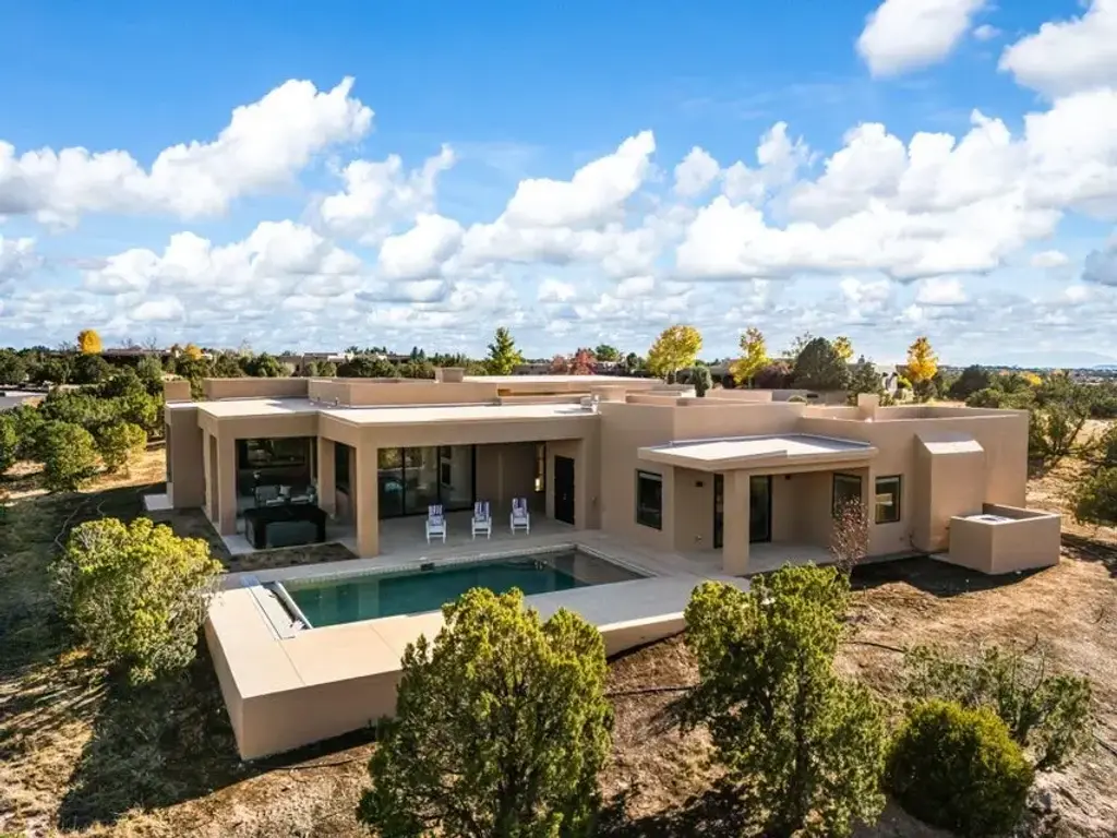 9 Tamarisk, Santa Fe