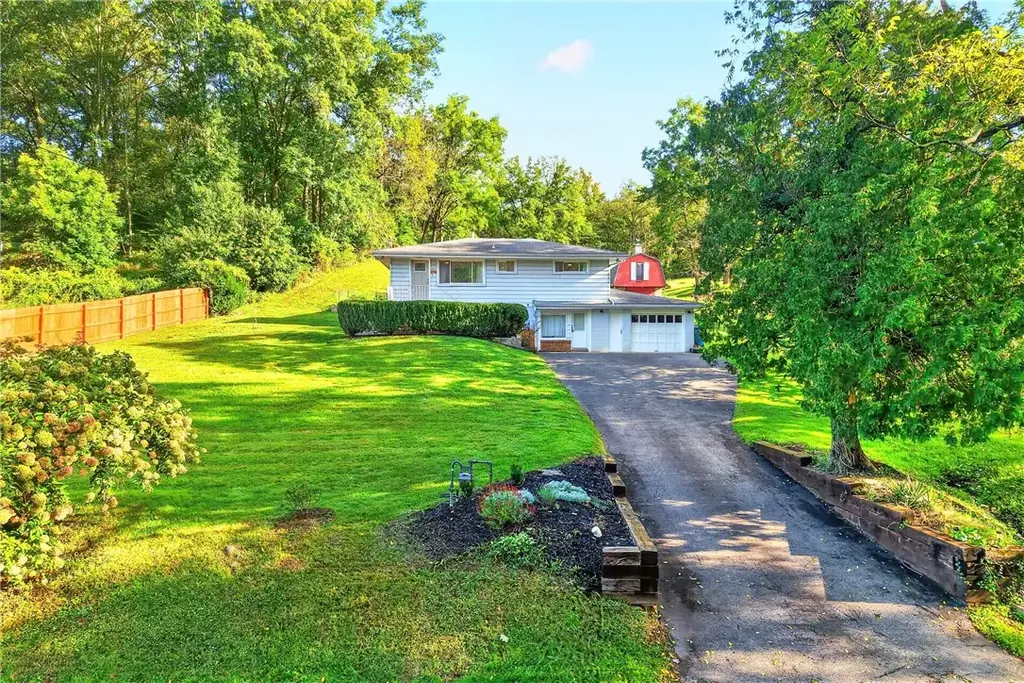 274 Bridge Street, Hunker