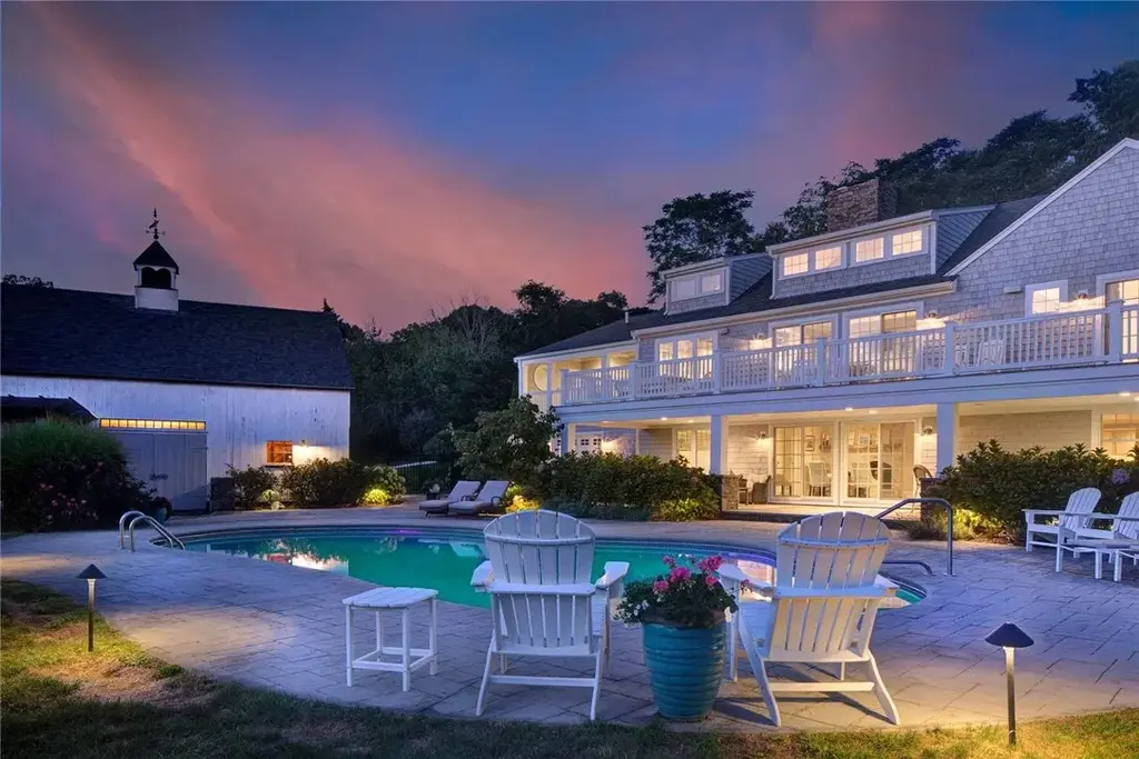 162 Indian Point Rd, Tiverton