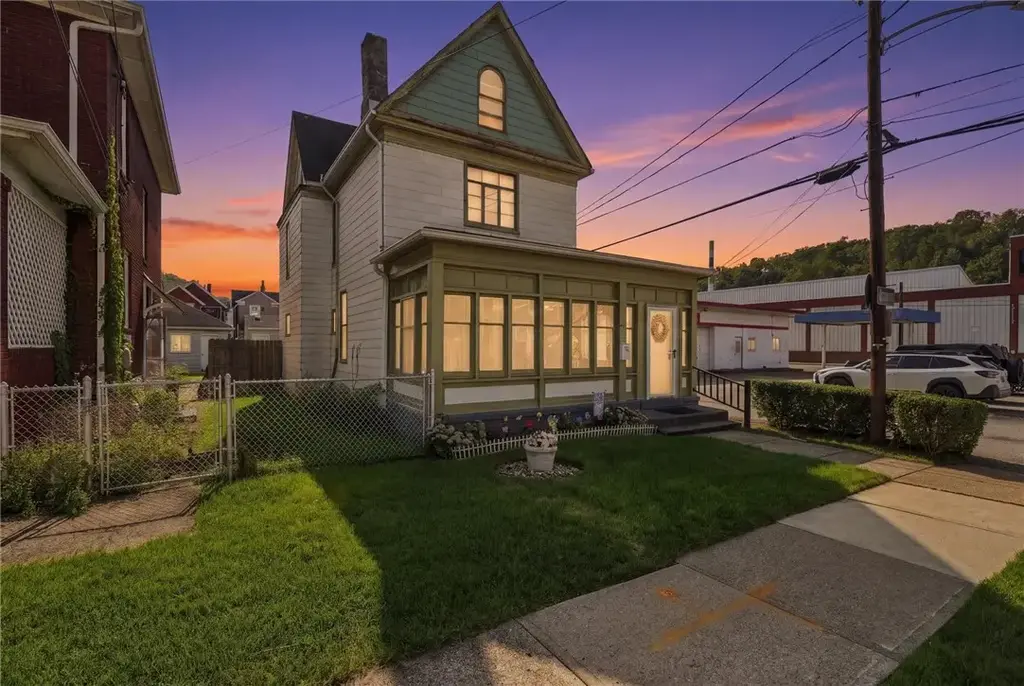 108 7th Street , Turtle Creek