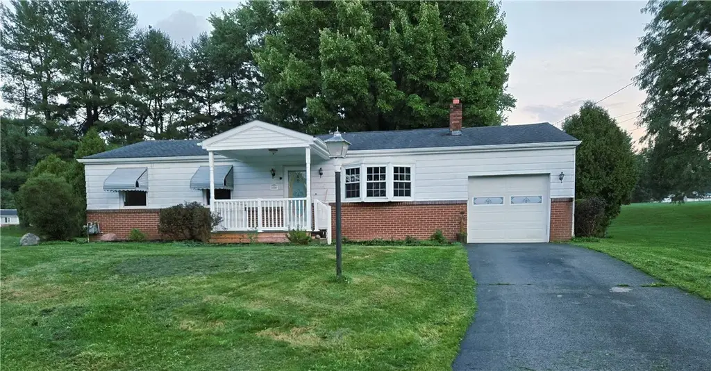 1510 Catalina Place , Hermitage