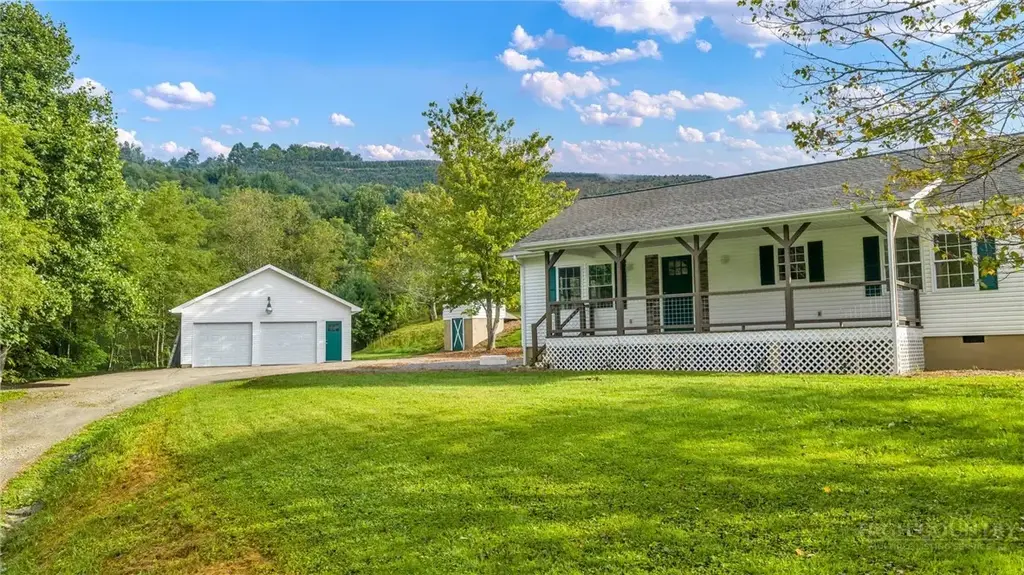 3115 Roaring Fork, Creston