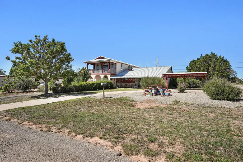 211 N Ripley Avenue, Mountainair