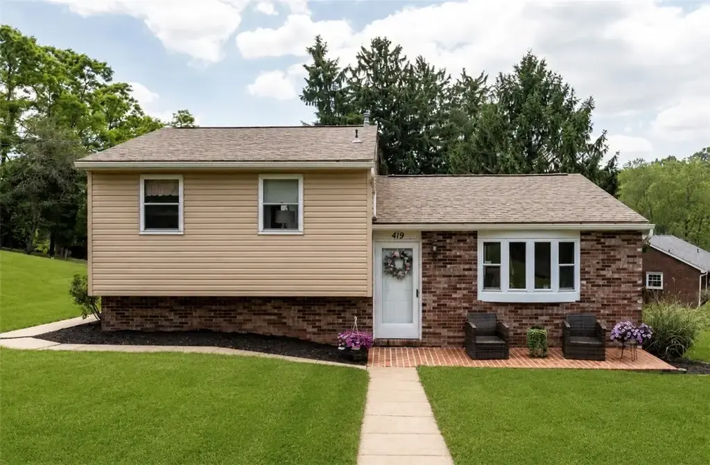 419 Patsy Drive , Pine