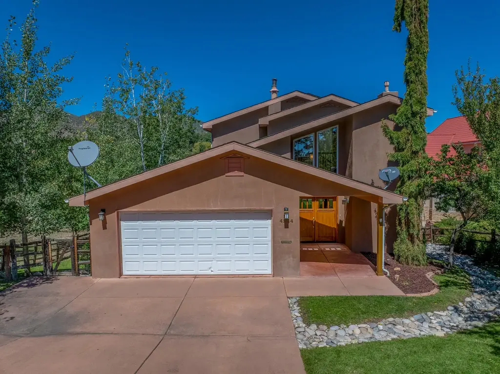 4244 Ridgeway Drive, Los Alamos