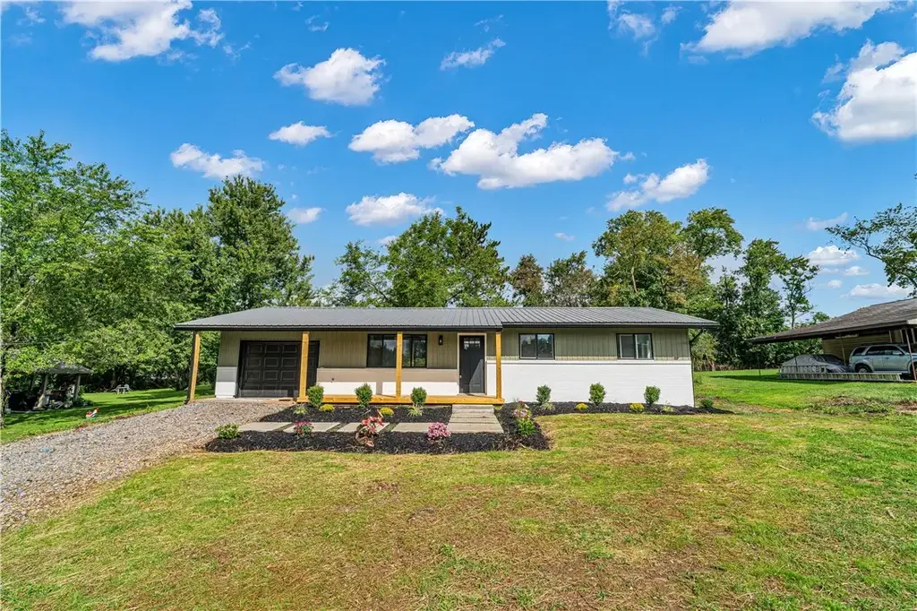 121 Franklin Avenue, Monaca