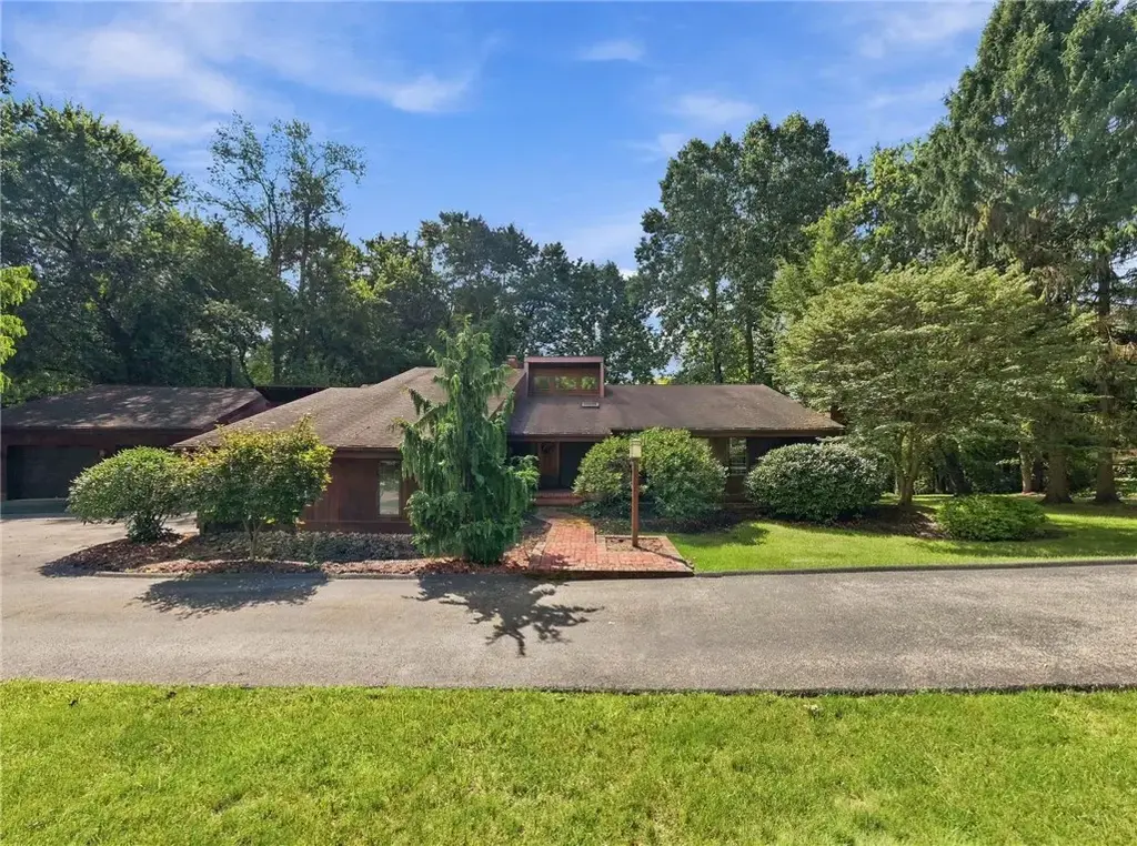 311 Lakewood Road , Unity 