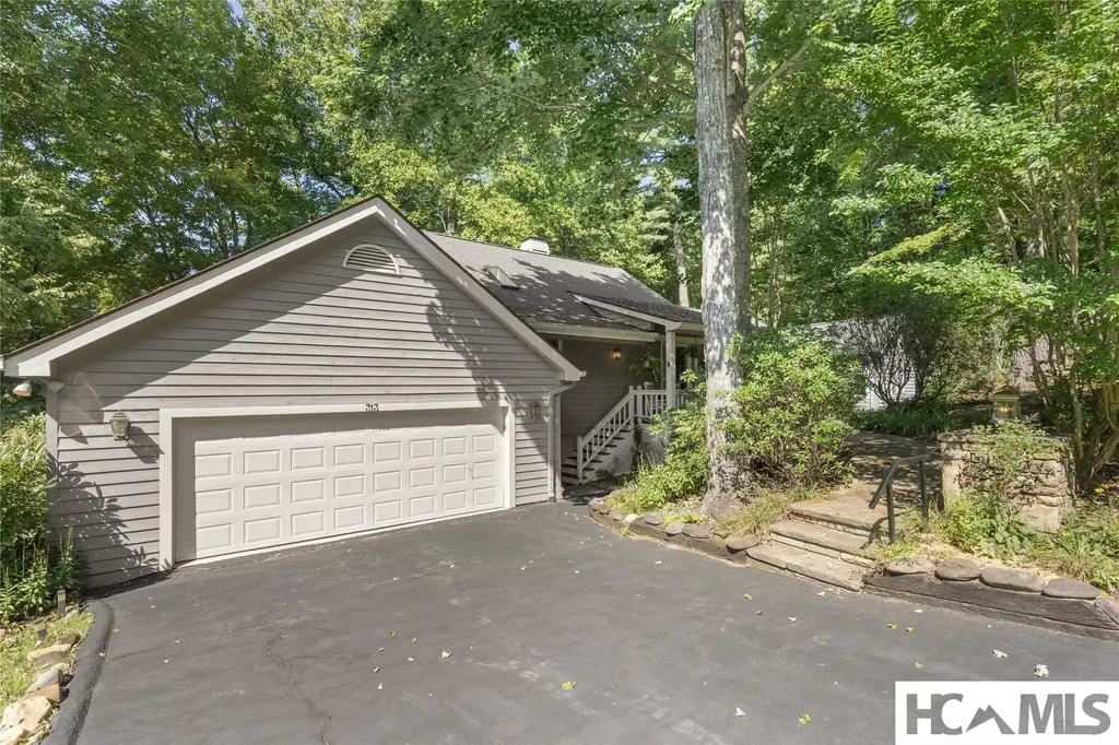 313 Boiling Springs Road, Sapphire