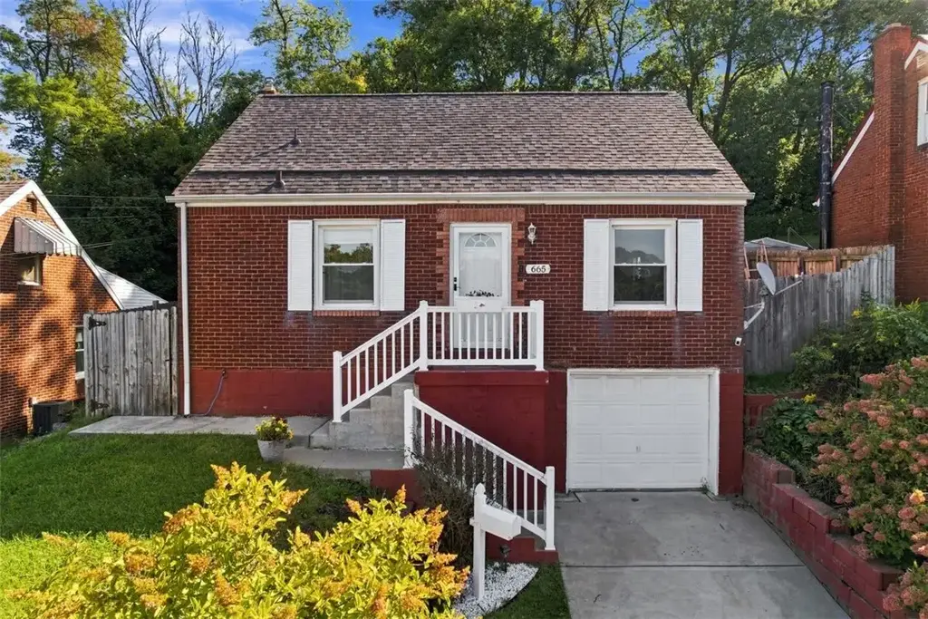 665 Irwin Run Road , West Mifflin