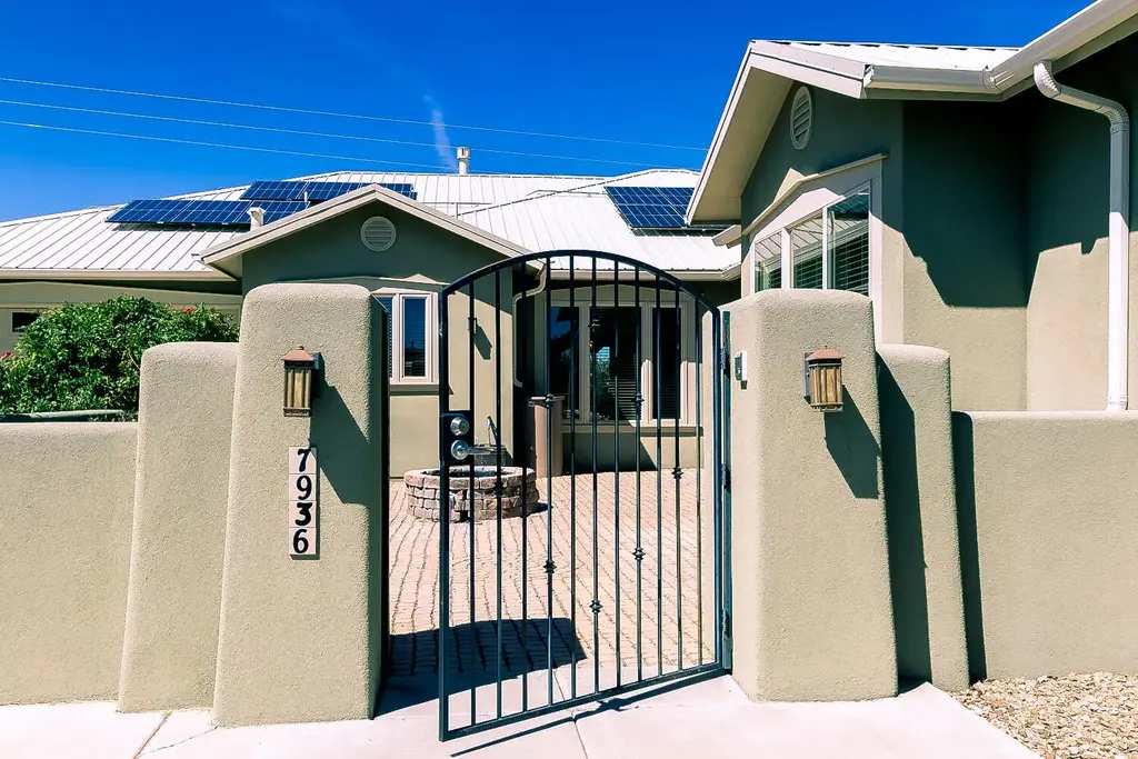 7936 E Victoria Drive Nw, Albuquerque