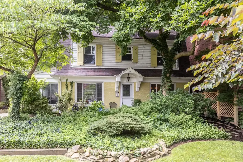 120 Maple Avenue, Edgewood