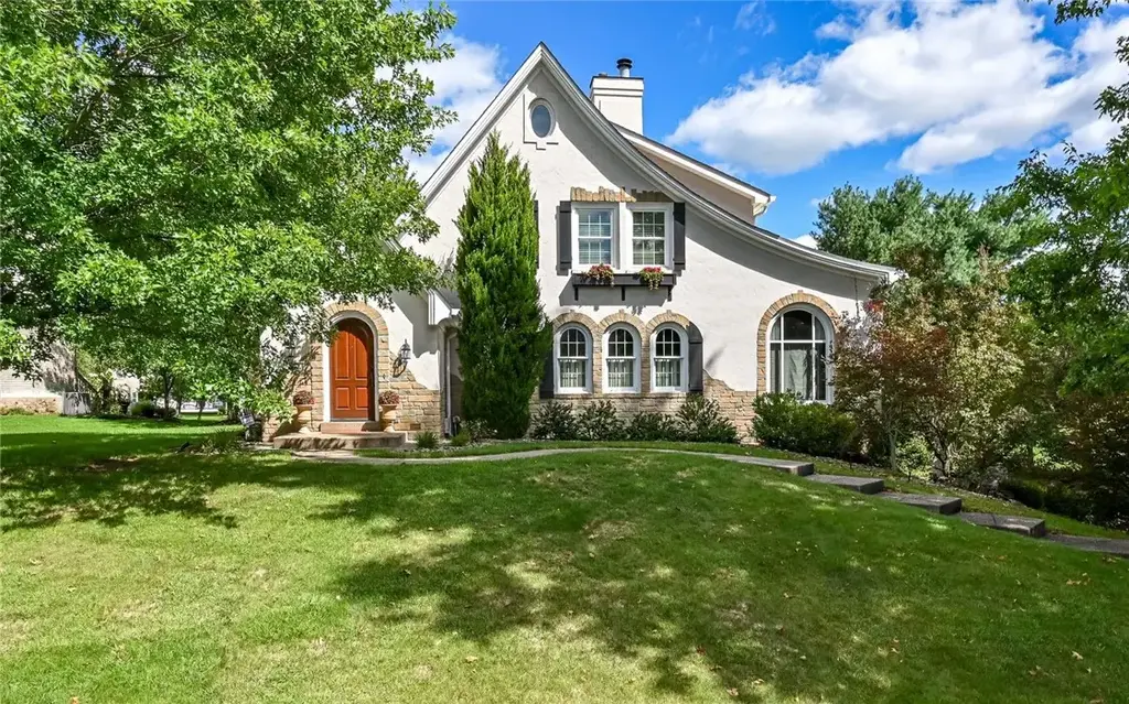 302 Ashbury Court , Cranberry