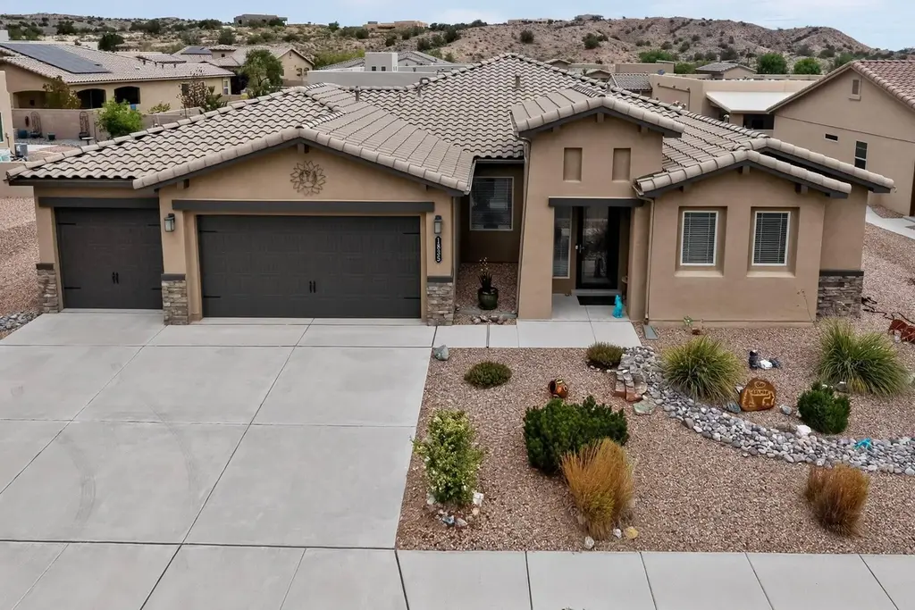 1835 Truchas Peak Trail Ne, Rio Rancho