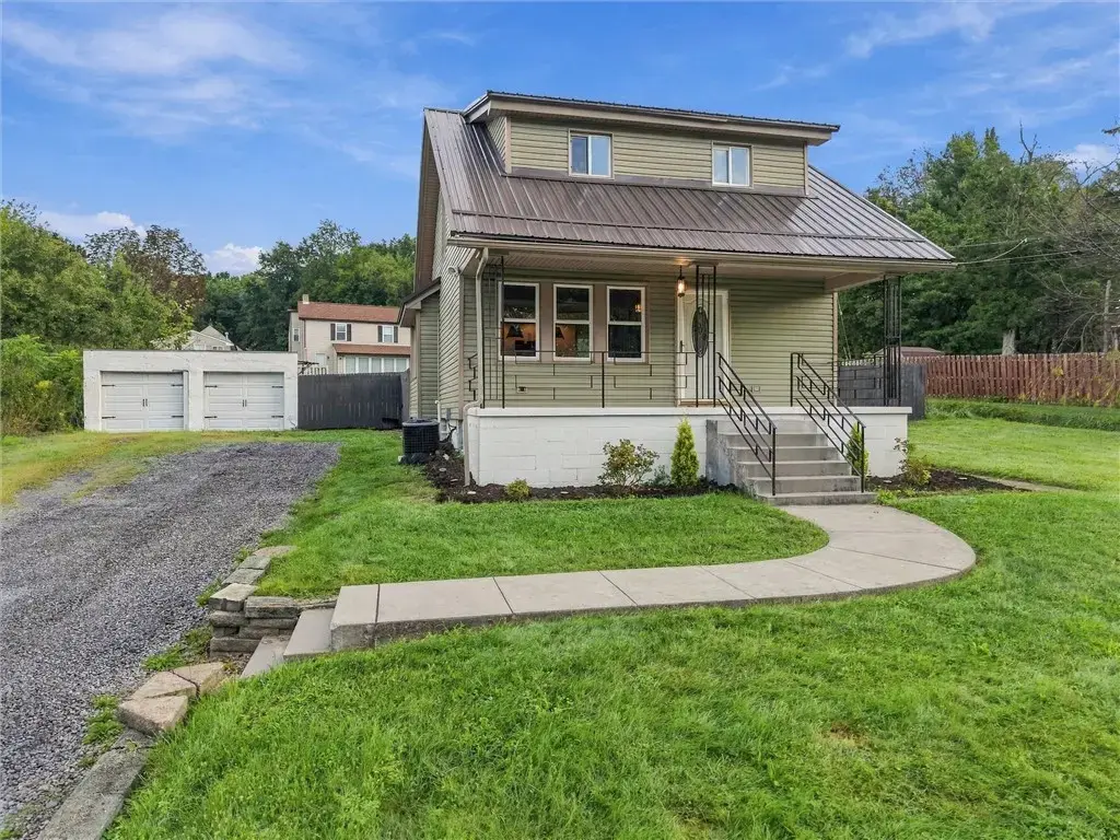 817 Victory Road , Shaler