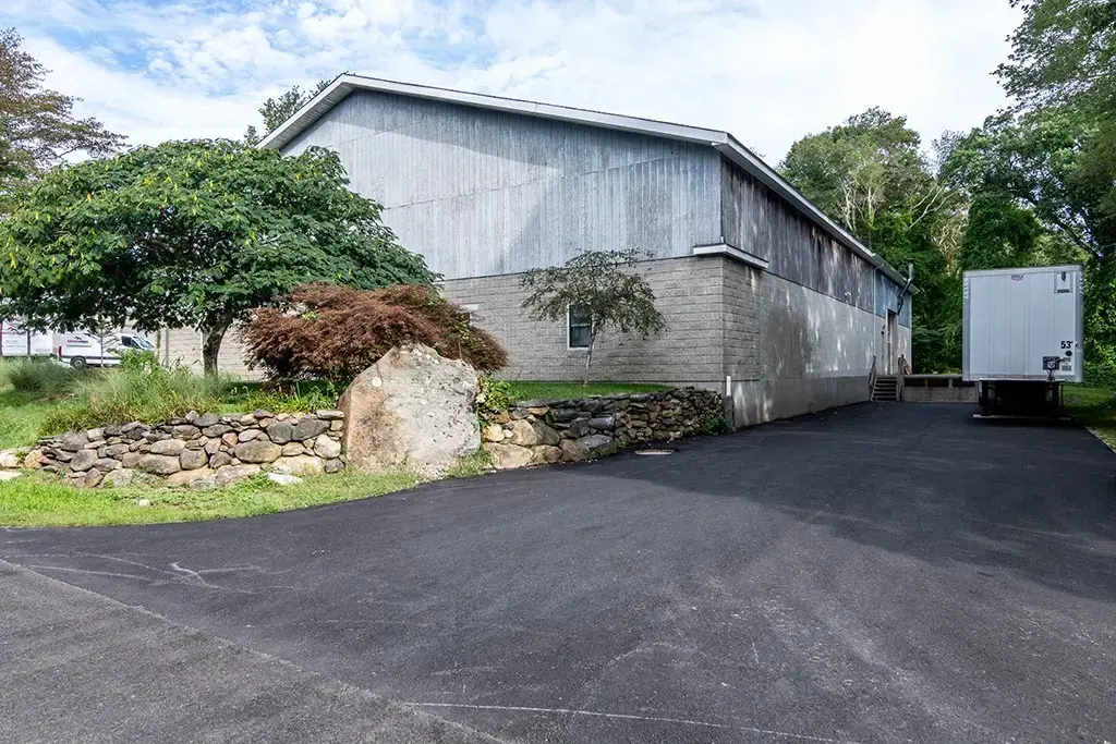 102 Dean Knauss Dr, Narragansett