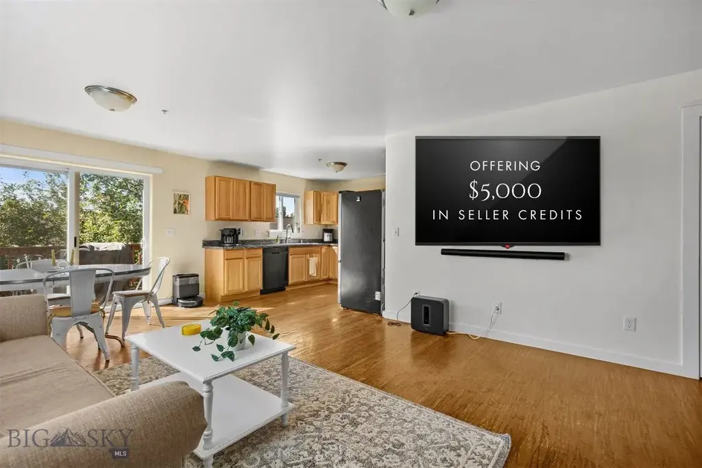 1004 Cruiser Lane O, Belgrade