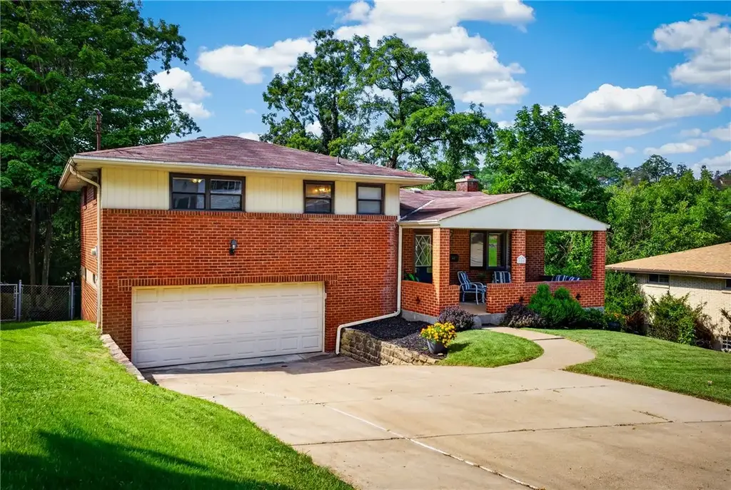 106 Susan Drive , Green Tree