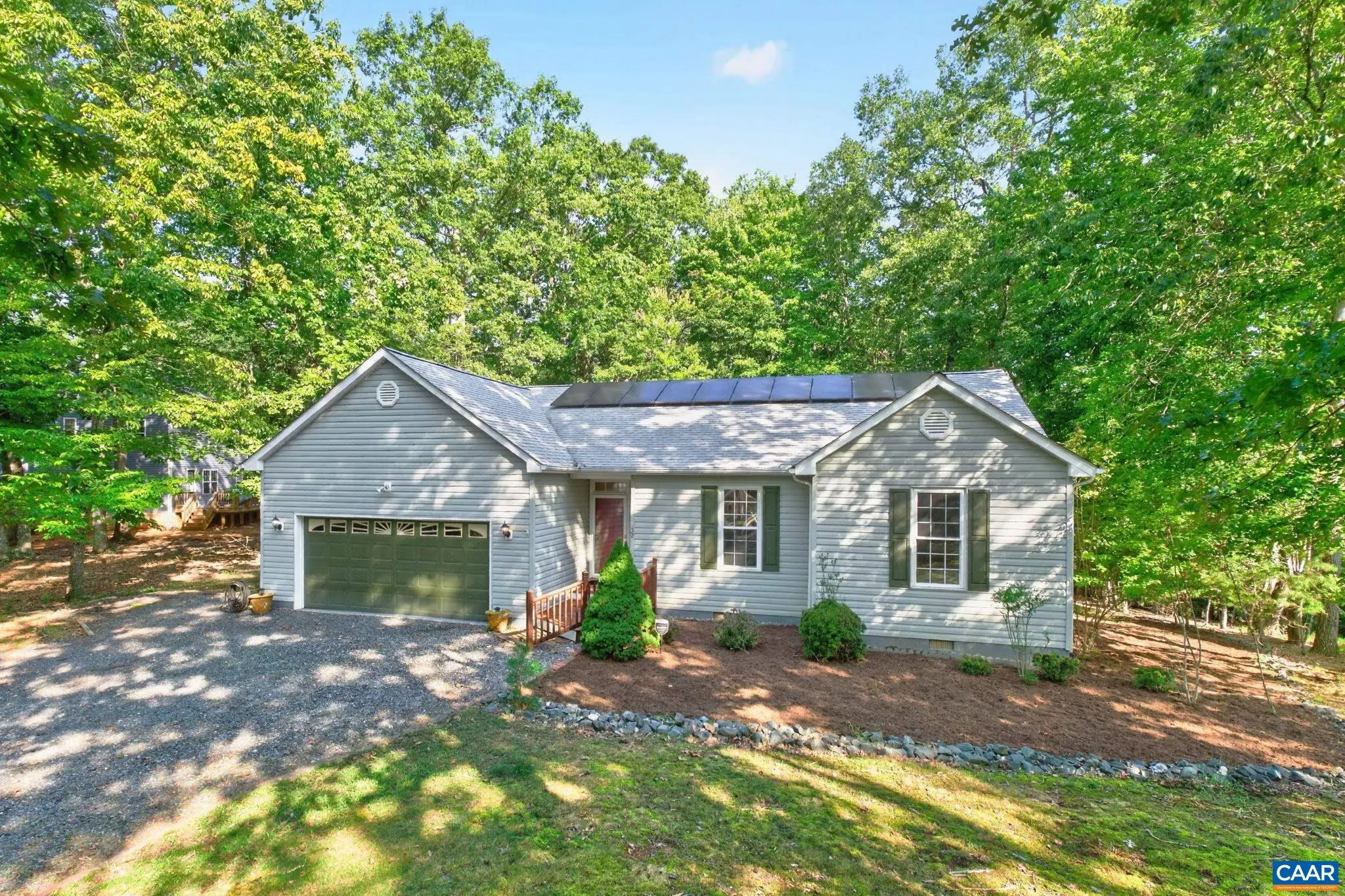 32 Woodlawn Dr, Palmyra