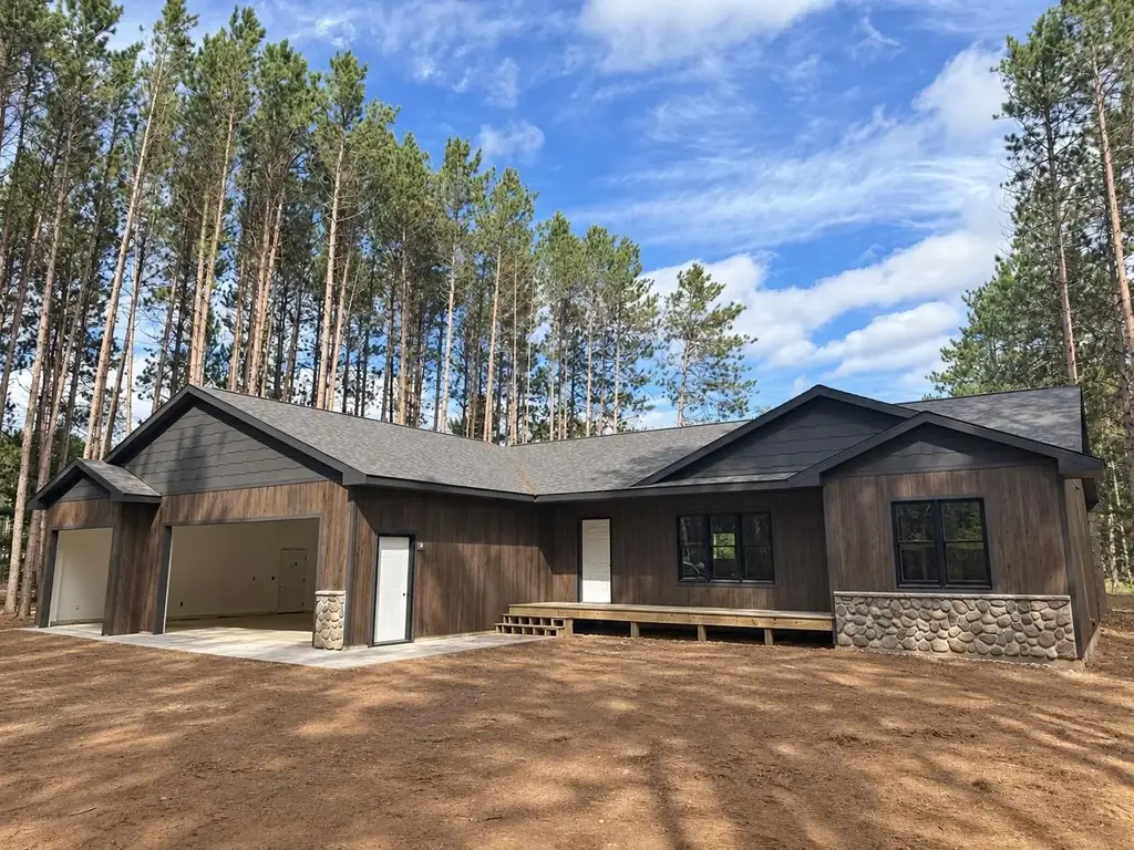 7376 Pine Grove Cir, Minocqua