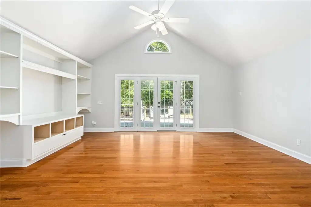 389 Shell Toomer Pkwy, Auburn