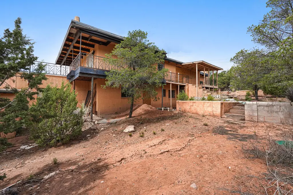 1023 Bishops Lodge Road, Santa Fe