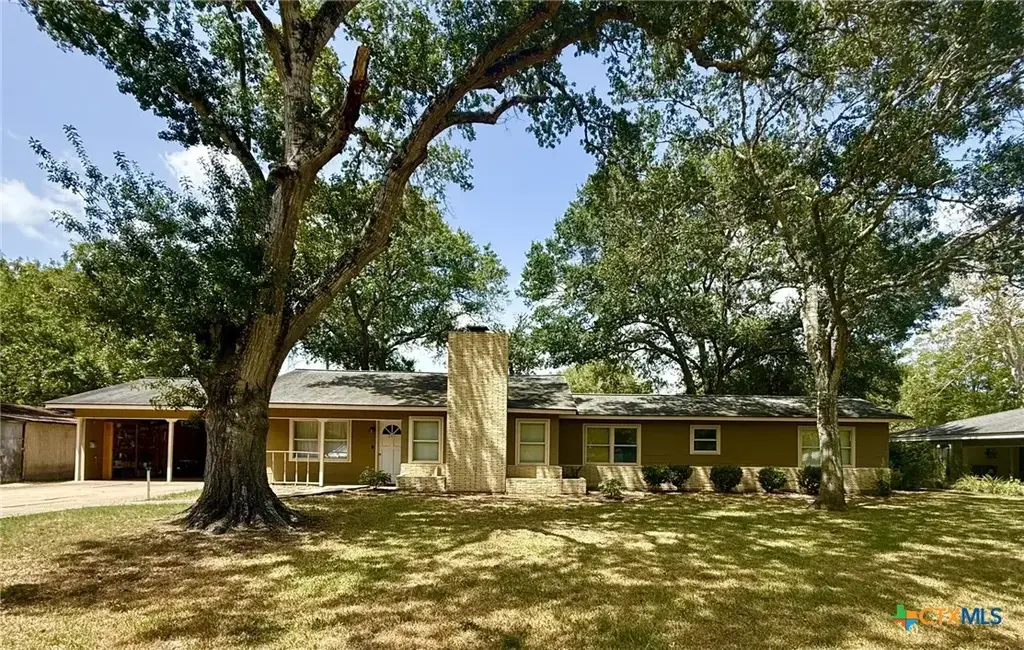 308 Louise Street, Edna