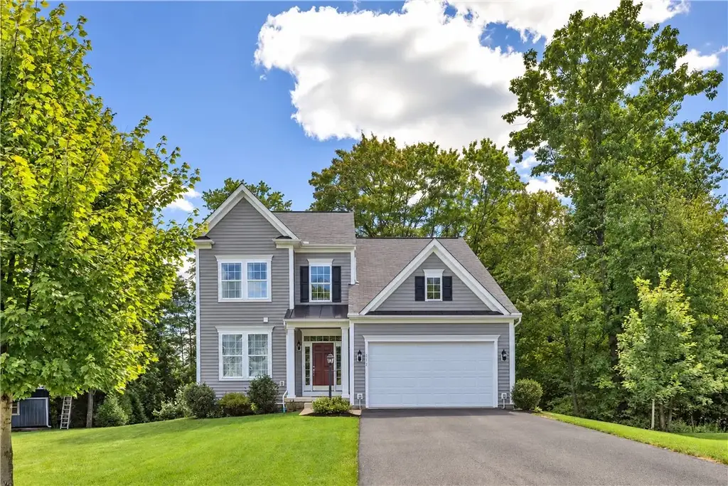 112 Foxtail Court , Forward