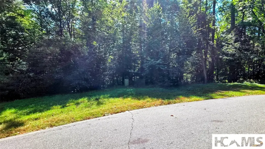 Lot 8 Christy Trail, Sapphire