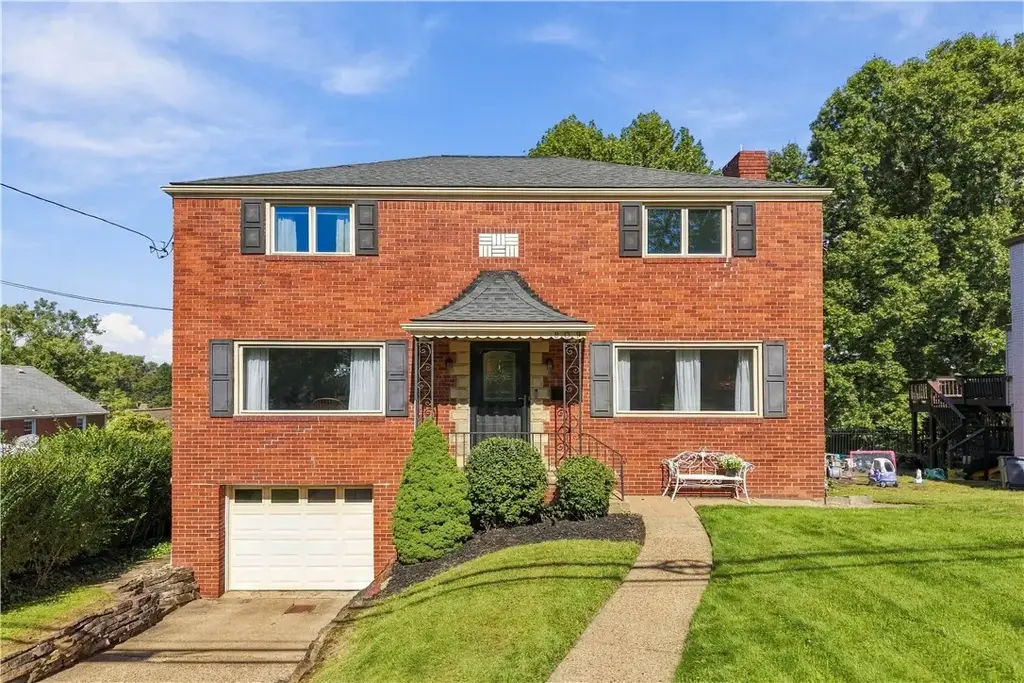 809 Vermont Avenue , Mt Lebanon