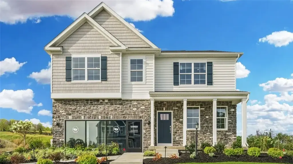 100 Victoria Drive, Findlay