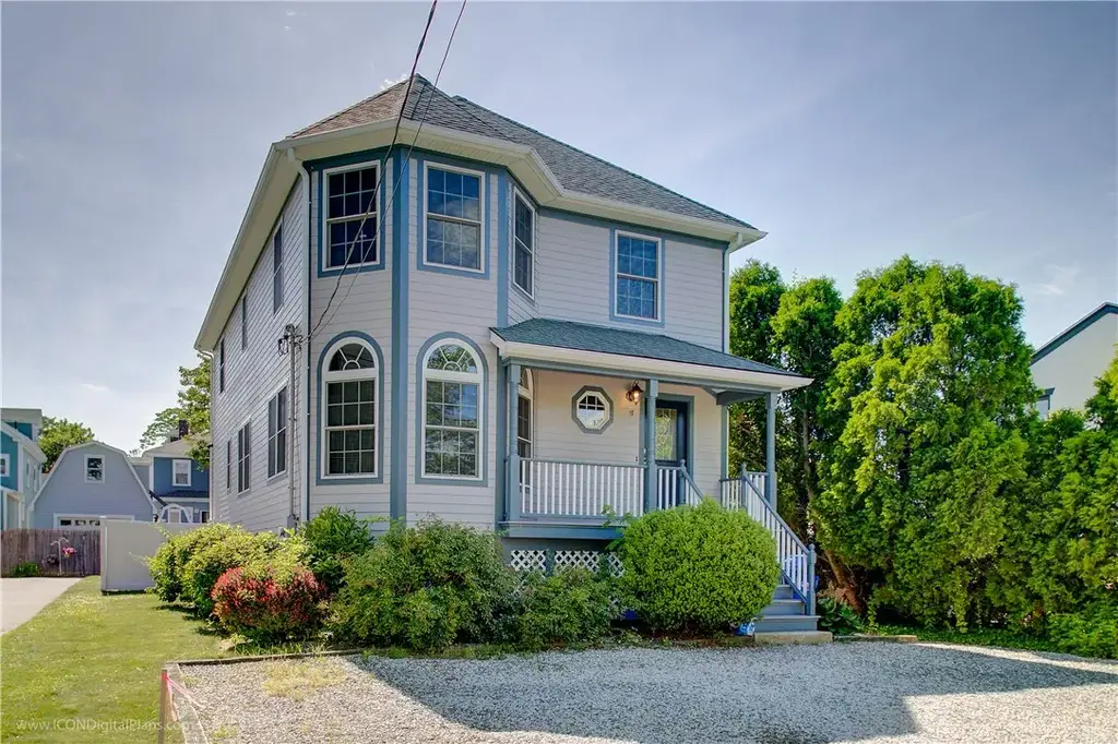 17 Clinton St, Newport