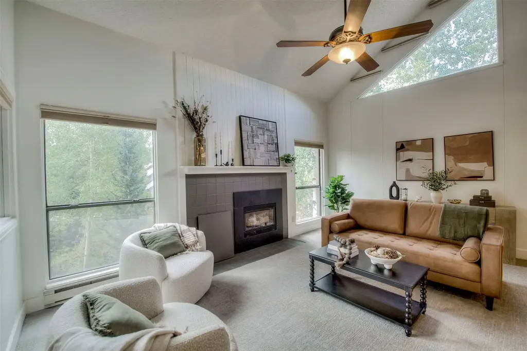 129 Broken Lance Drive B304, Breckenridge
