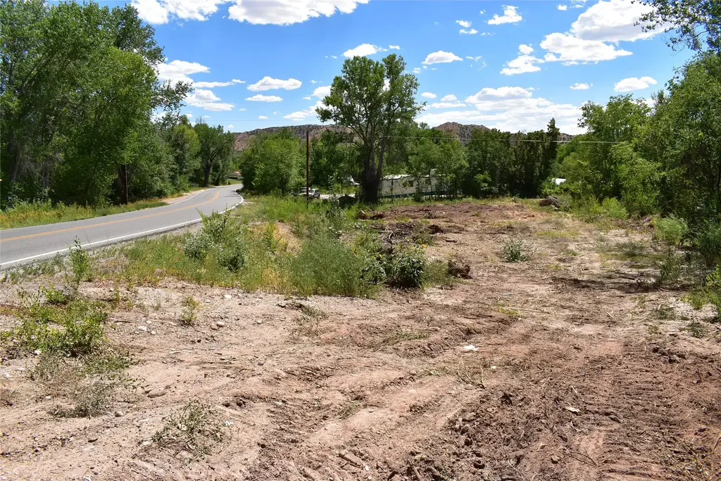 331 Juan Medina Road, Chimayo