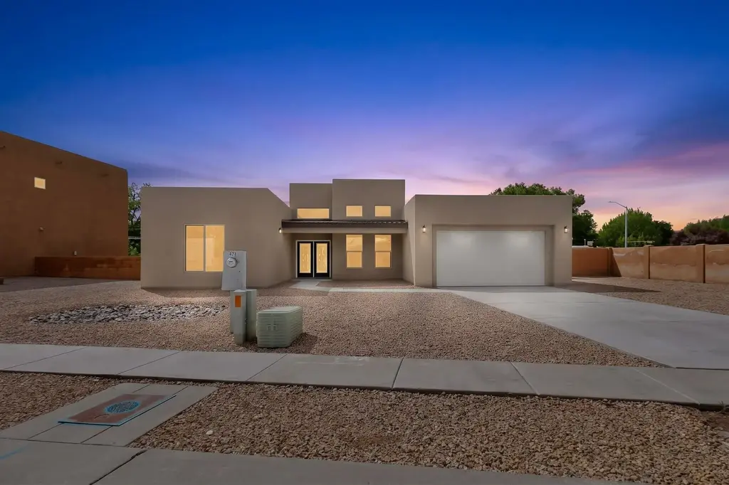 335 Manuel Sanchez Place Sw, Albuquerque