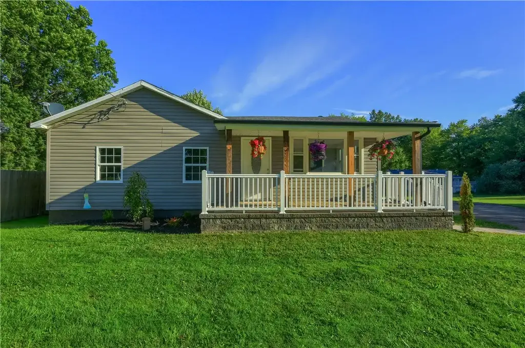 915 Marie Avenue , Shenango