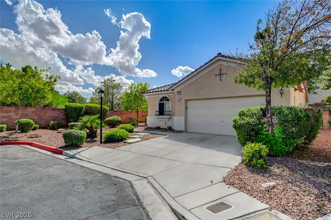 Photo of Listing #2818763